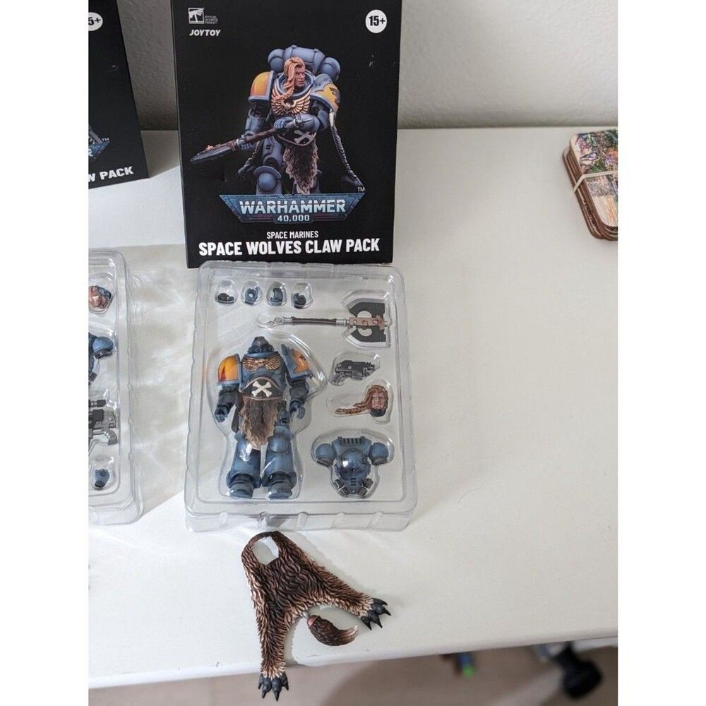 JOYTOY Warhammer 40K  Space Wolves Claw Pack Space Marines Action Figure JT2719